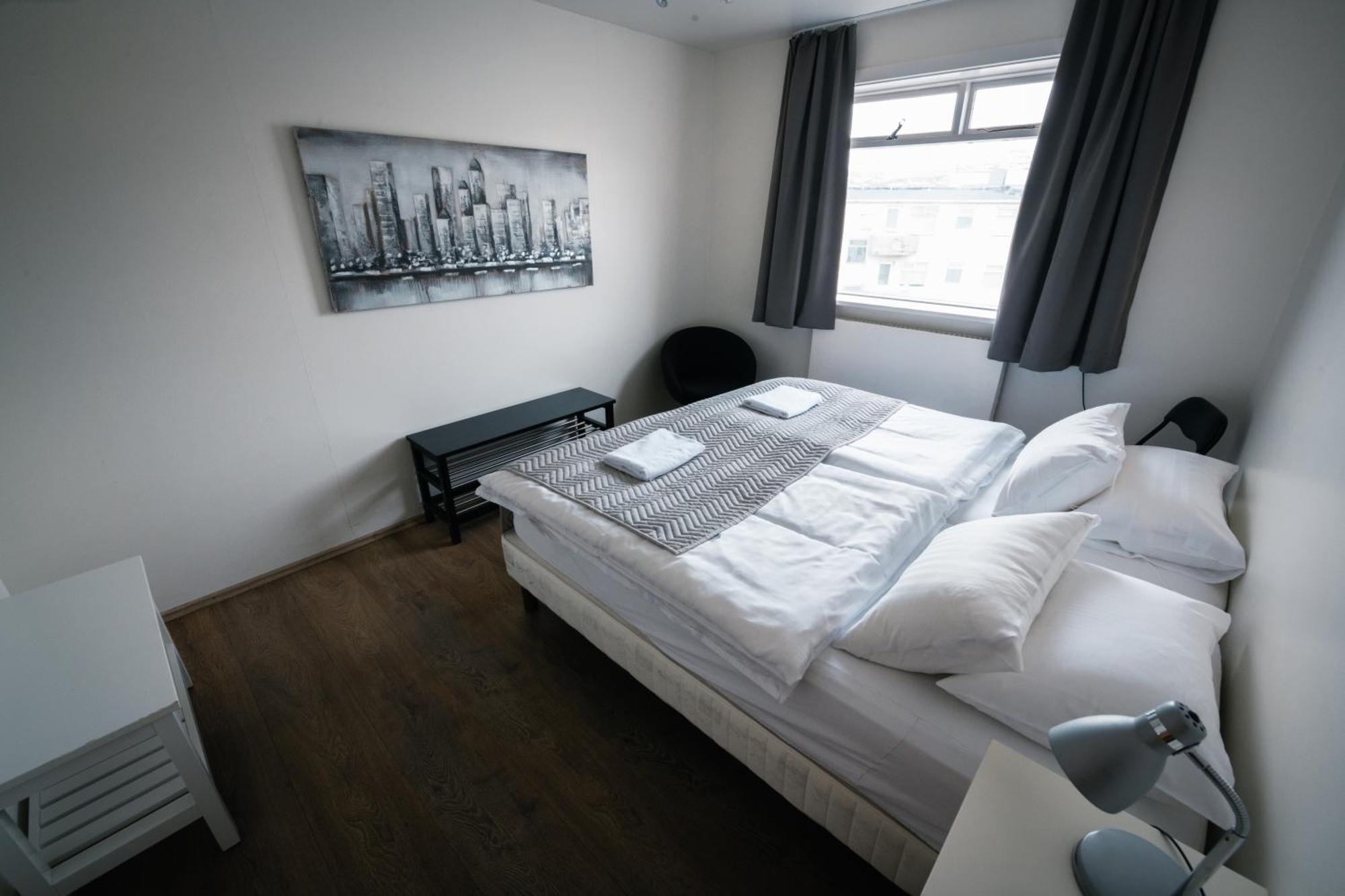 Apotek Guesthouse Акурейрі Екстер'єр фото