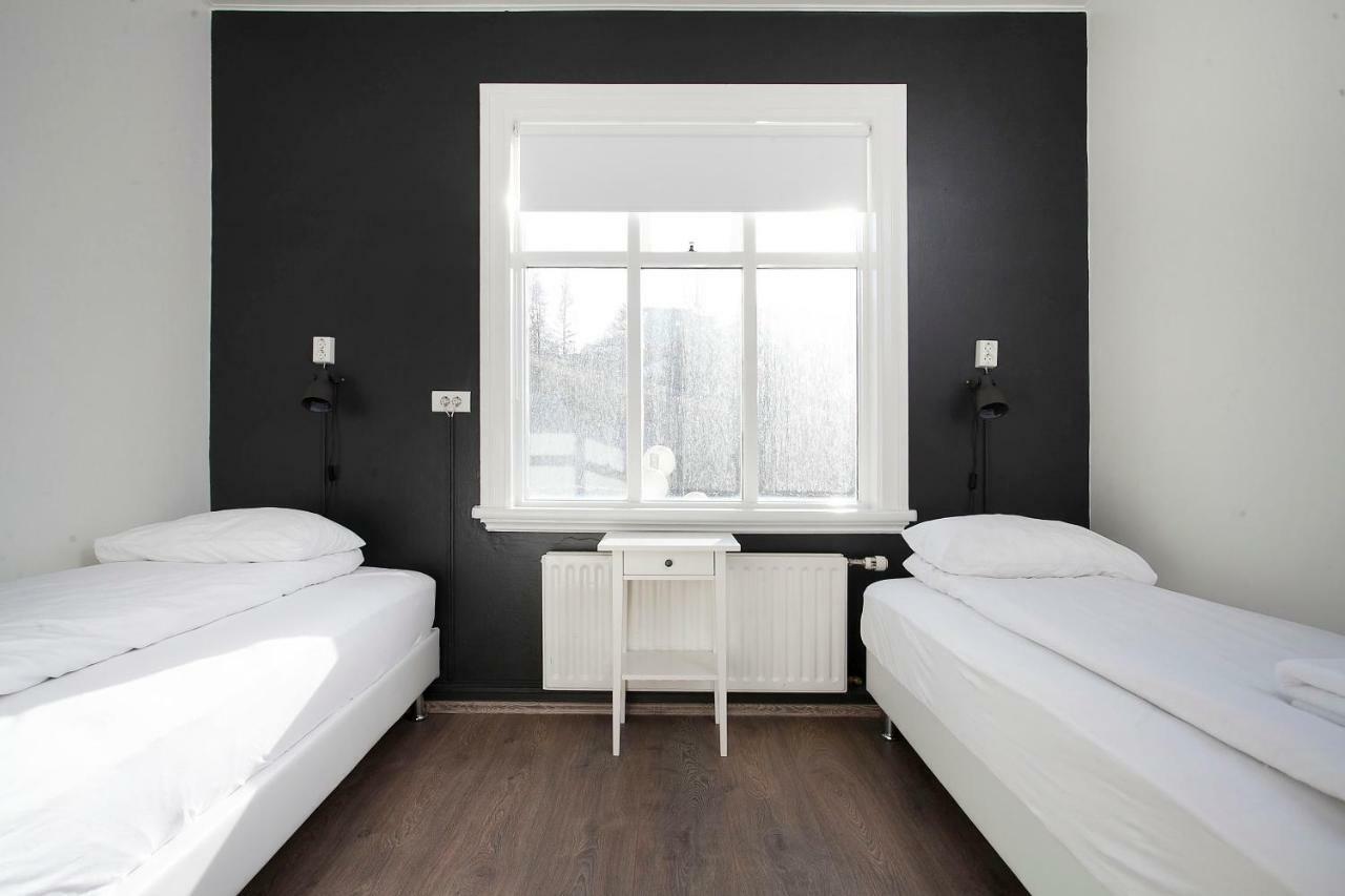 Apotek Guesthouse Акурейрі Екстер'єр фото